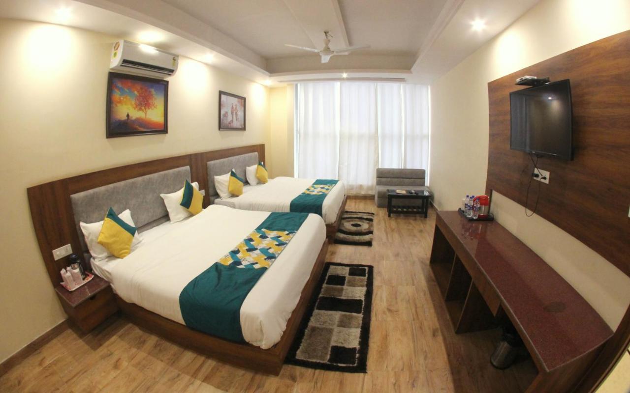 The Royal Bhumesh Hotel Katra  Exterior photo