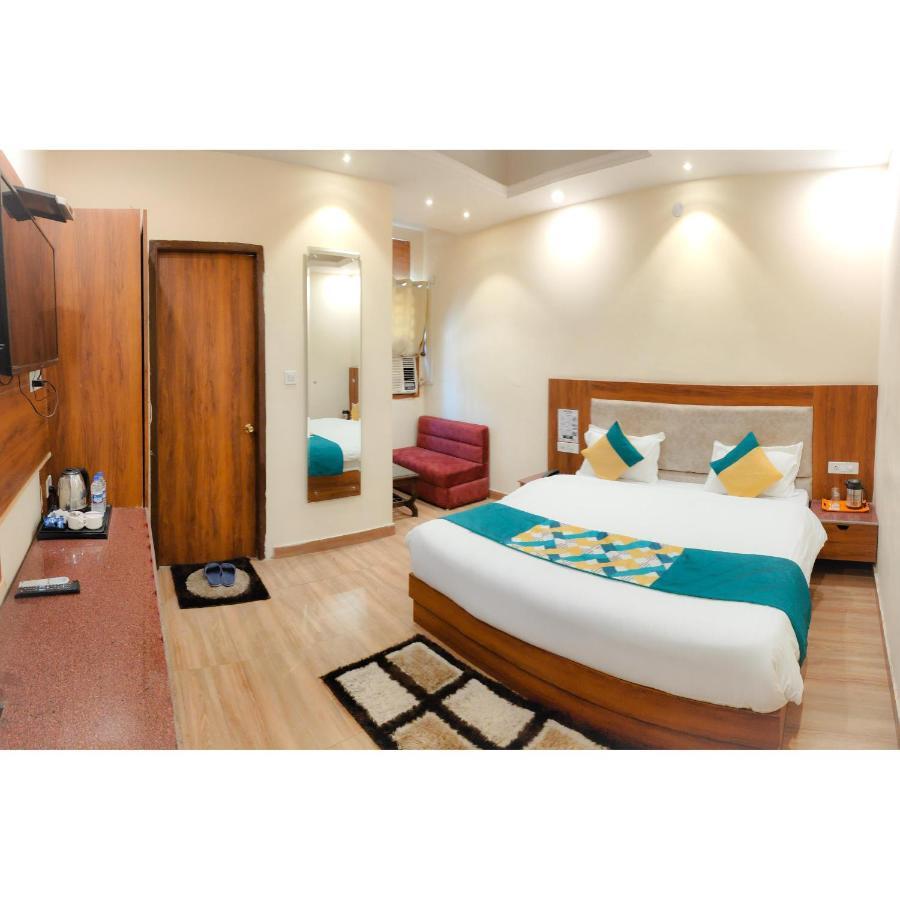 The Royal Bhumesh Hotel Katra  Exterior photo