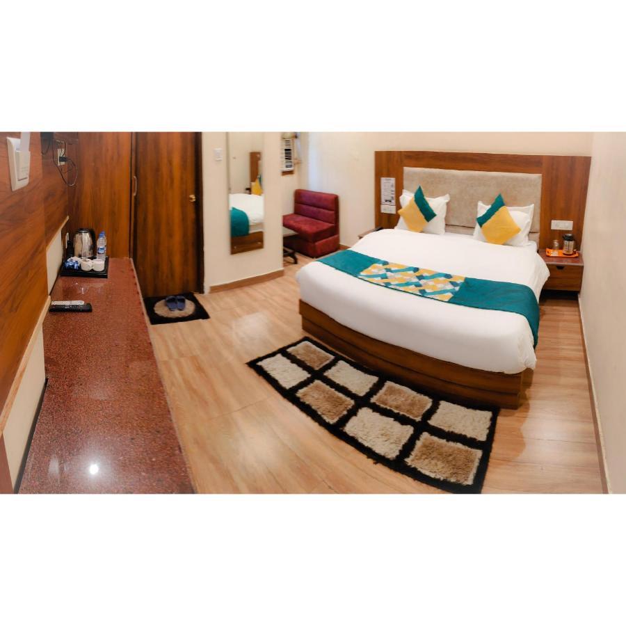 The Royal Bhumesh Hotel Katra  Exterior photo